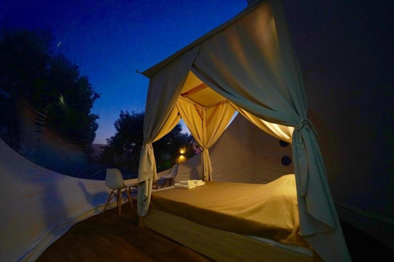 Bubble Tent Hotel เนอามูดาเนีย ภายนอก รูปภาพ