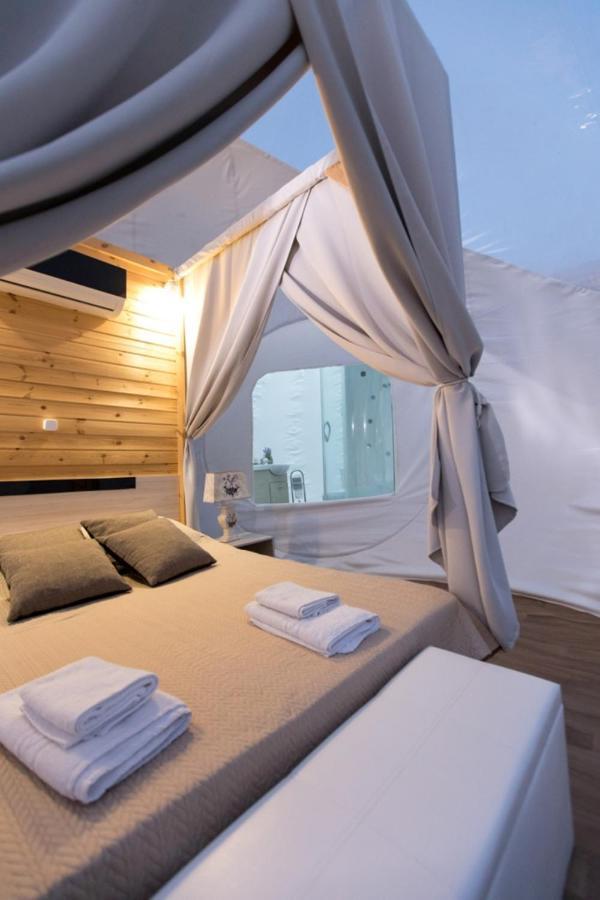 Bubble Tent Hotel เนอามูดาเนีย ภายนอก รูปภาพ