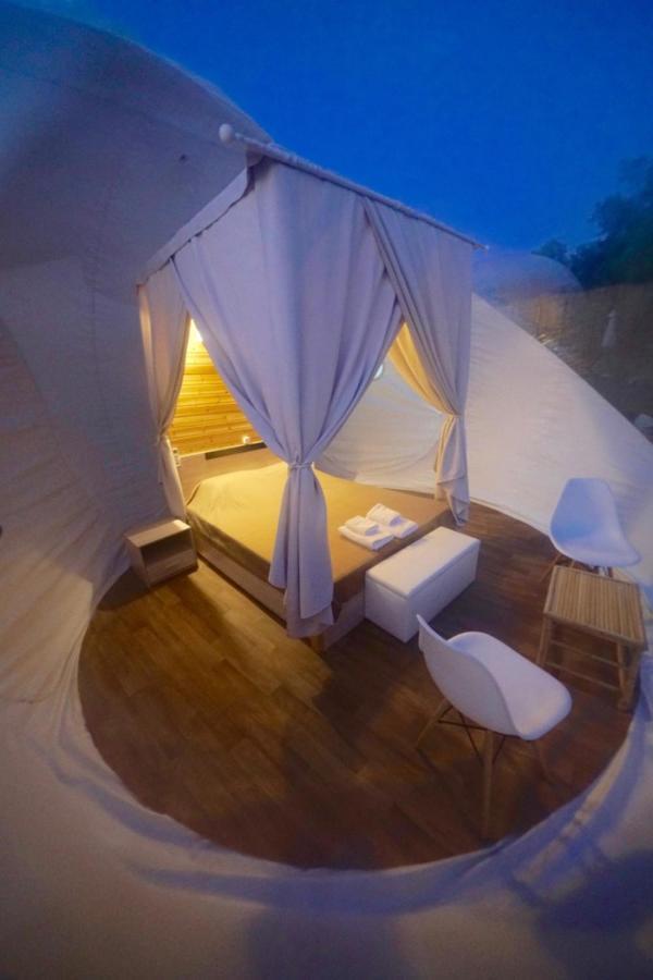Bubble Tent Hotel เนอามูดาเนีย ภายนอก รูปภาพ