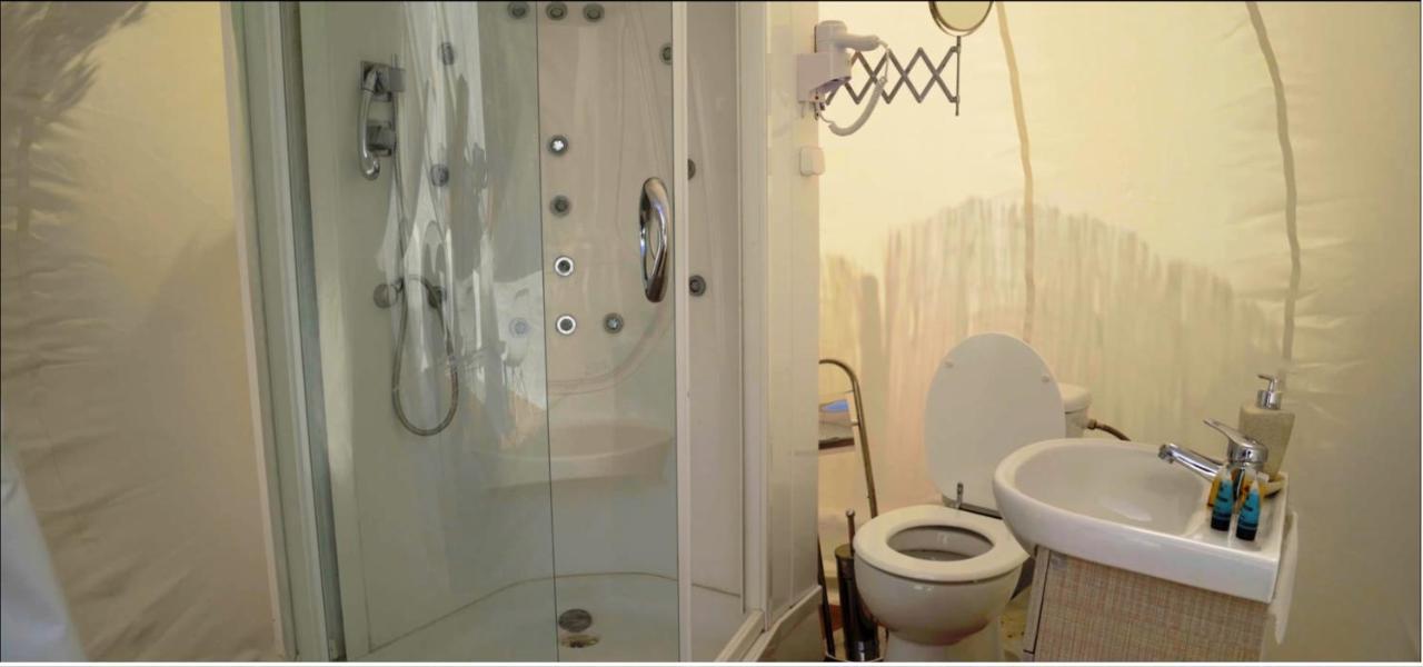 Bubble Tent Hotel เนอามูดาเนีย ภายนอก รูปภาพ